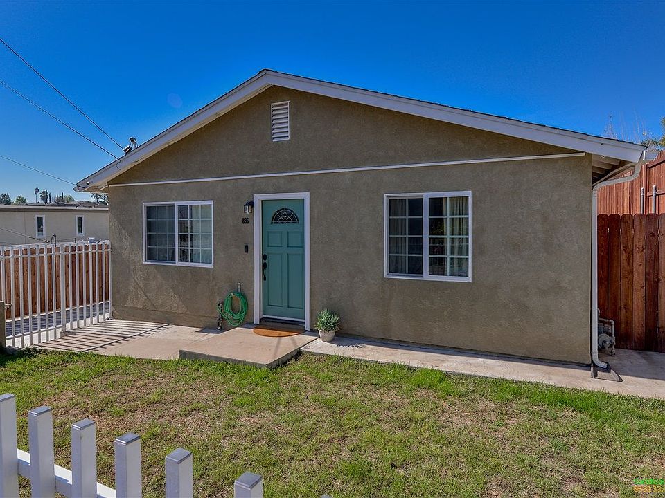 2nd image of 836 Pecos St