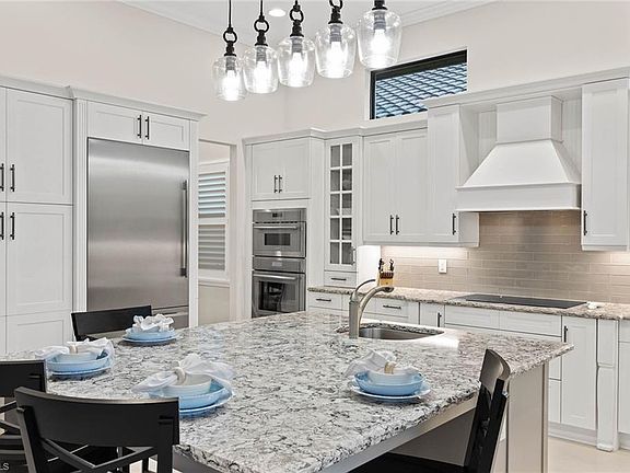 5th image of 12770 Dundee Ln