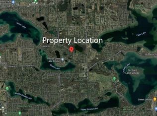 6233 Willow Ct, West Bloomfield, MI 48324