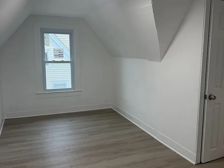 322 F St — Photo 13