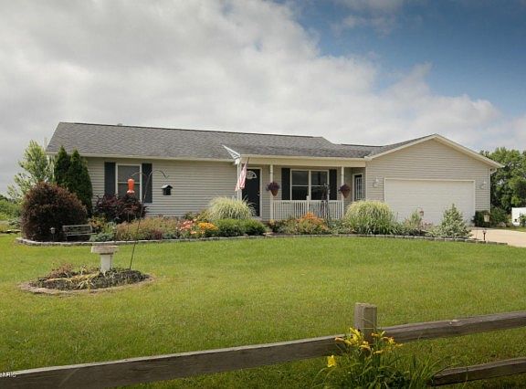 2nd image of 4943 Thornbird Dr