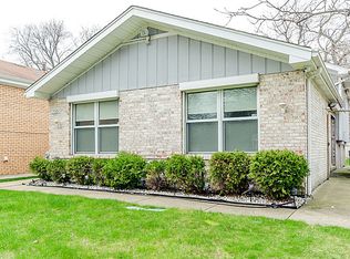 7764 S Luella Ave, Chicago, IL 60649