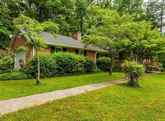 2nd image of 21 Echo Lakes Dr