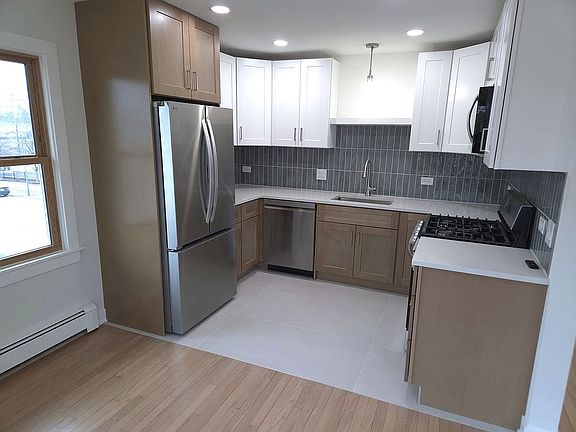 5th image of 6972 W Belmont Ave