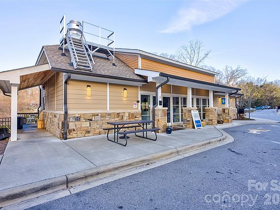 3rd image of 314 Bowling Park Rd #314