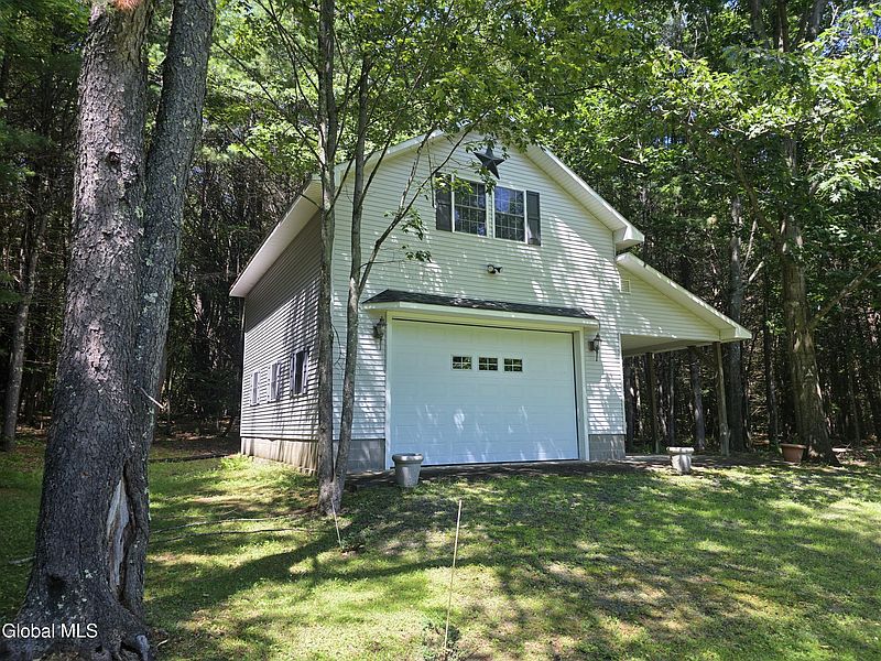 2nd image of 31 Sinclair Road