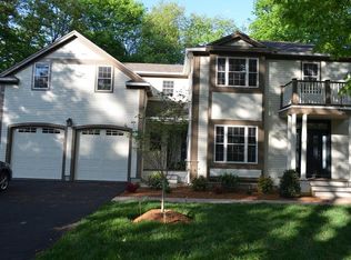 20 Edgewood Rd, Wayland, MA 01778