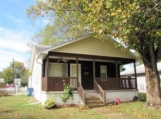 312 Park Dr, Bethalto, IL