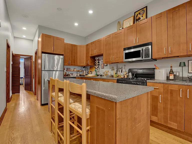1111 N Mozart St #2 — Photo 8