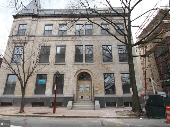 220 S 3rd St #24-203, Philadelphia, PA 19106