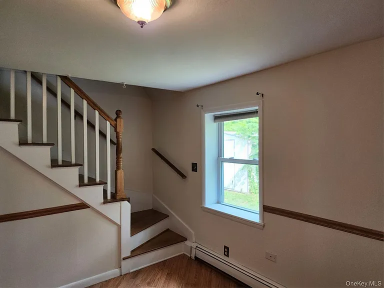 32 Osborne Hill Rd — Photo 8