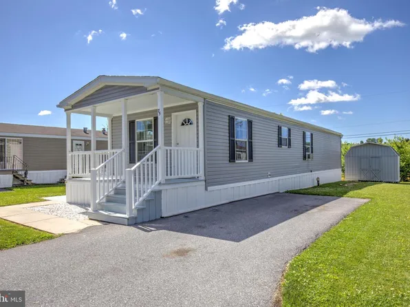75 Lobin Rd, East Earl, PA 17519