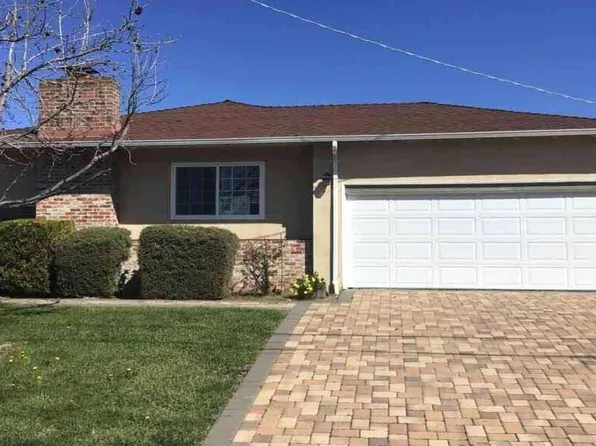 3086 Greenview Dr, Castro Valley, CA 94546