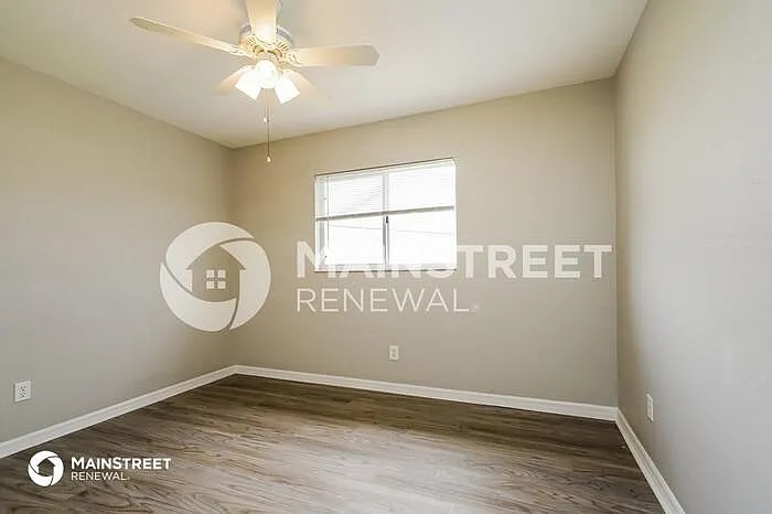 2108 NE 15th Ln — Photo 12