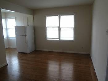 3rd image of 2921 Taraval St APT 4