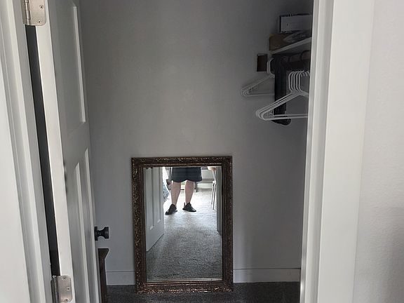 Walk in Closet in rental Room