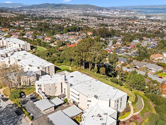 3rd image of 360 Vallejo Dr APT 105