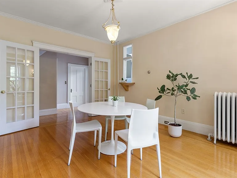 15 Myrtle St #2 — Photo 12