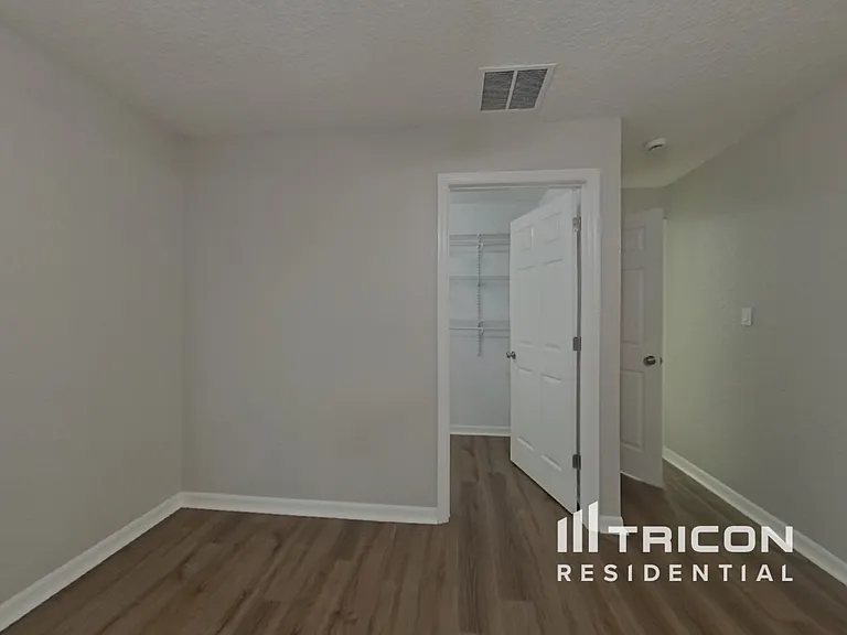 4011 Palm Dr — Photo 6