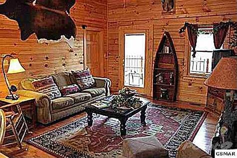 4th image of 614 Hillbilly Haven Way