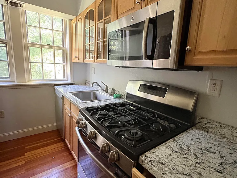 415 City Ave #E2 — Photo 18