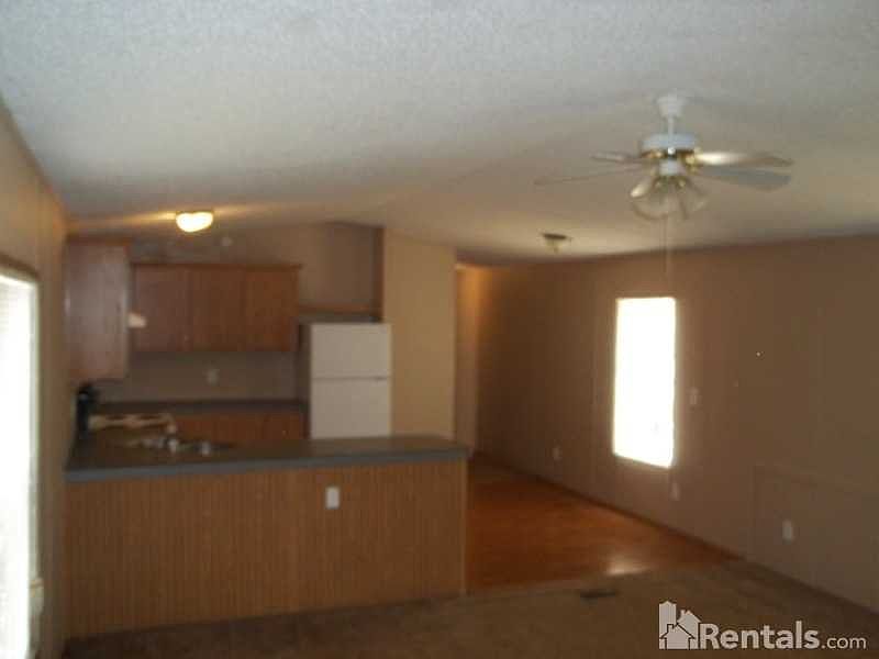 1st image of 1018 Hummingbird Dr