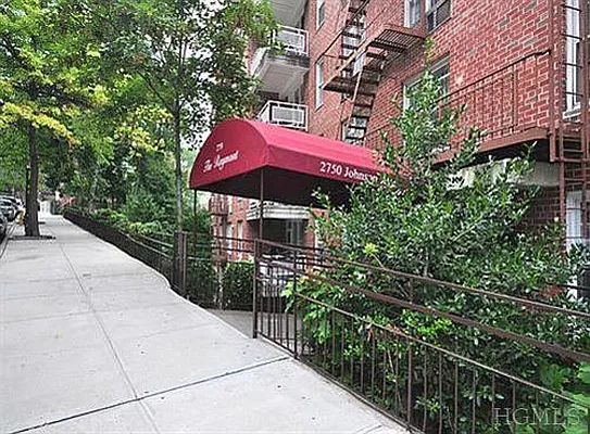 Sold by Chintan Trivedi | media 7