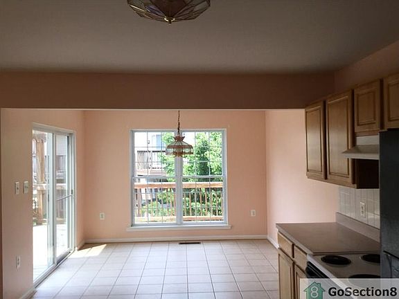 2nd image of 13 Bensmill Ct