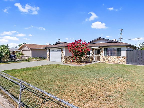 3rd image of 12842 Belle Haven Drive