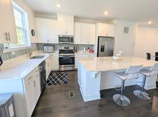 6 McCluskey Pl, Morris Plains, NJ 07950