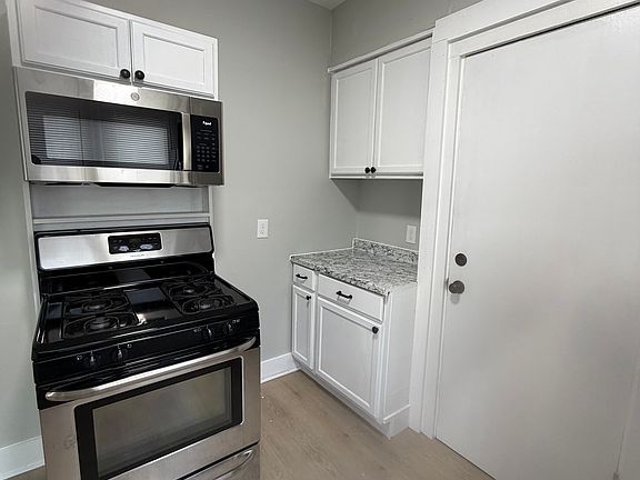 5th image of 4081 W Euclid St #1