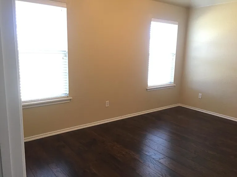 2604 Northern Hills Rd — Photo 14
