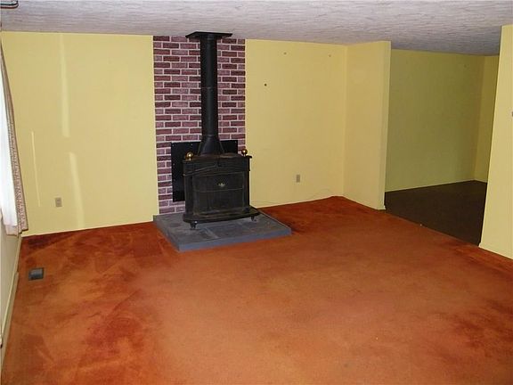 5th image of 1531 Redfern Dr
