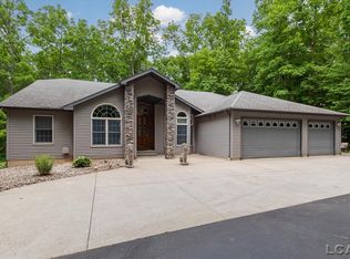 3276 Spielman Rd, Adrian, MI 49221