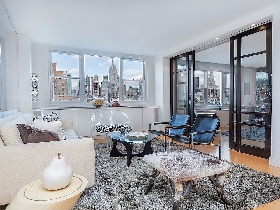 1st image of 61 7th Ave #17D