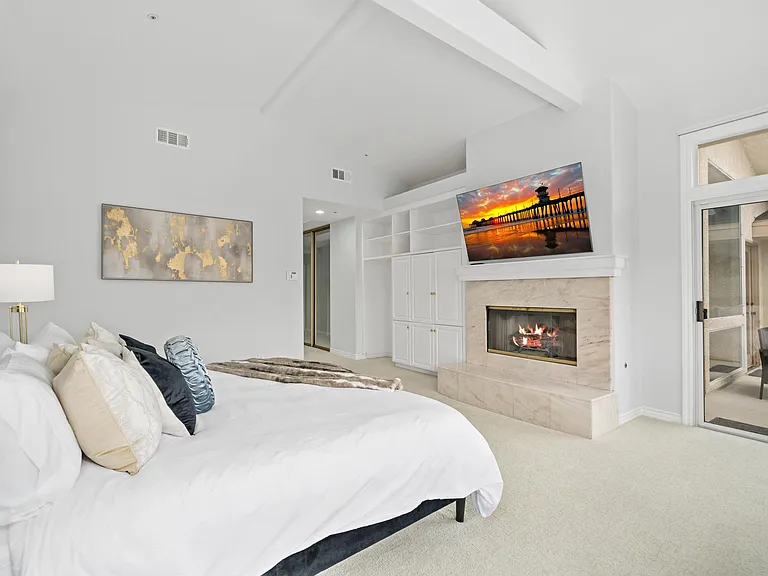 3972 Humboldt Dr — Photo 45