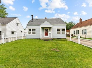 3211 Oakwood Dr, Cuyahoga Falls, OH 44221