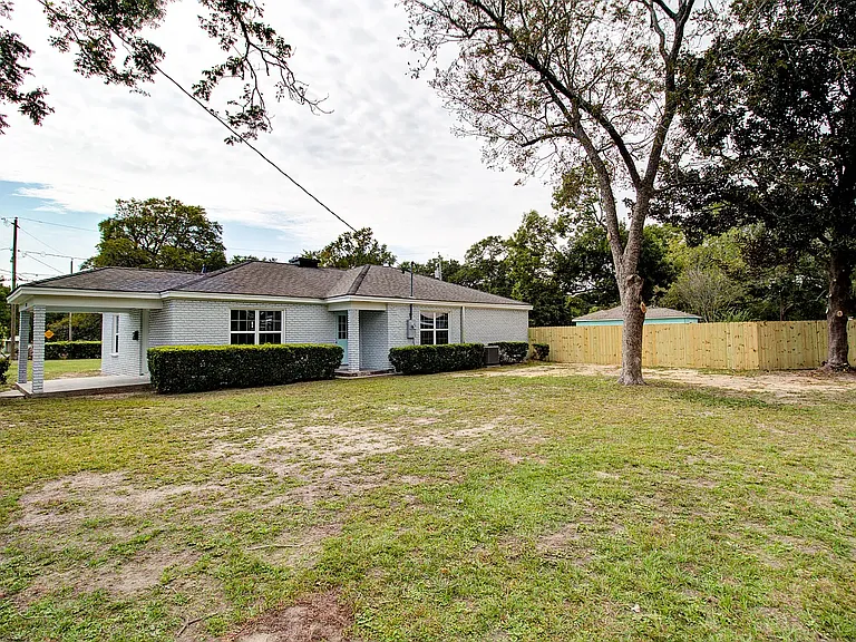 2703 Bullis Ave — Photo 12