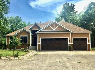 3150 N Lakeside Dr, Coal City, IL 60416