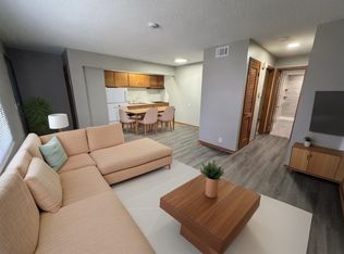2502 S 11th St APT 4, Omaha, NE 68108