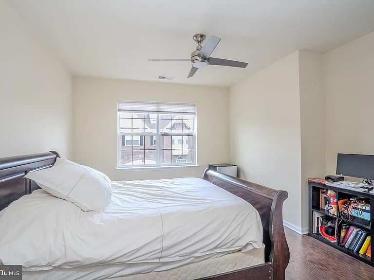 1802 Yearling Ct — Photo 47