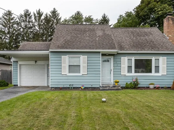 142 Dolshire Dr, North Syracuse, NY 13212