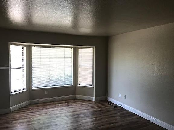 2nd image of 5058 Connecticut Dr