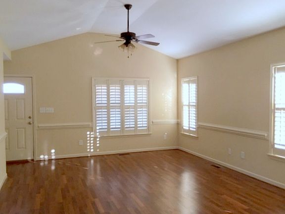 2nd image of 208 Eastwood Dr