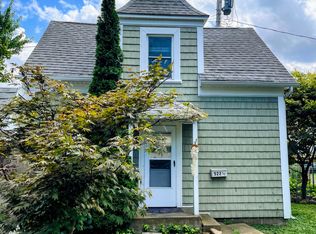 522 1/2 5th St, Fairport Harbor, OH 44077