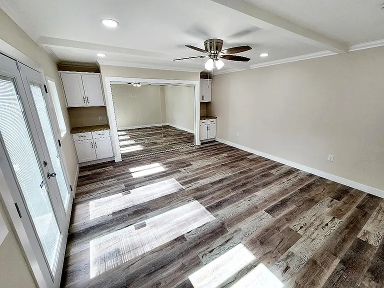 2945 Oakhurst Ave — Photo 12