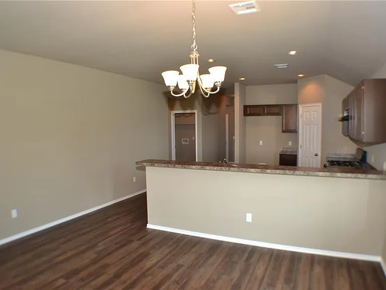 2414 Canyon Creek Dr — Photo 37