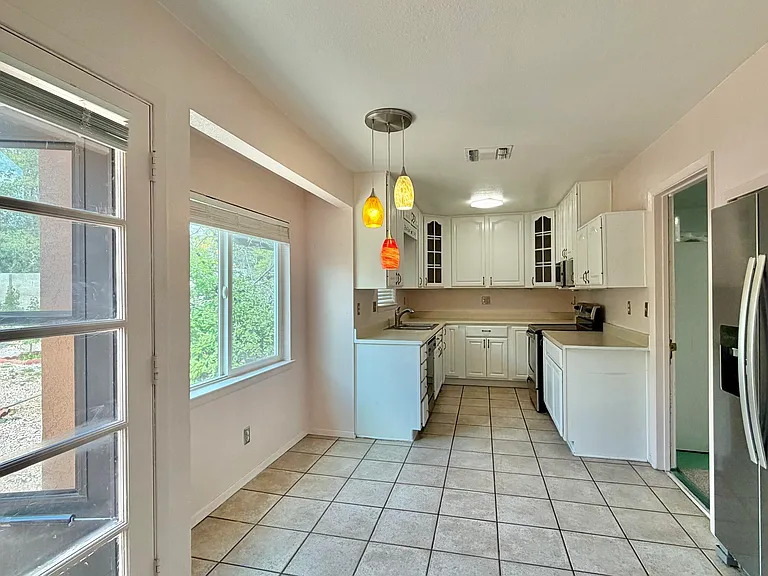 12205 Brentwood Hills Blvd NE — Photo 9