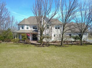 110 Aunt Molly Rd, Hopewell, NJ 08525