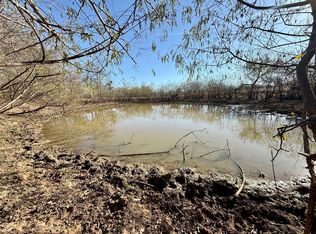 685 Fox Ln, Lockhart, TX 78644